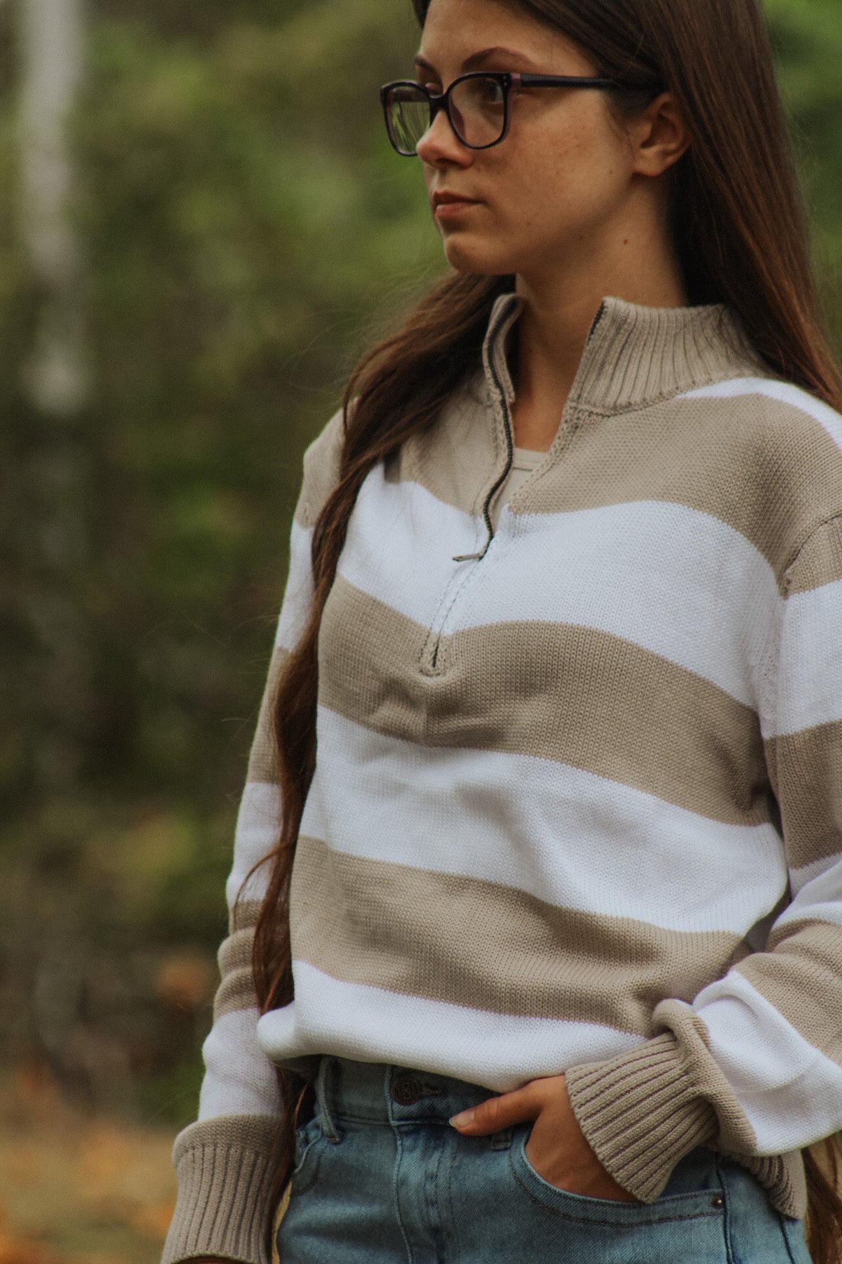 THE JADE-TAN & WHITE HALF-ZIP SWEATER