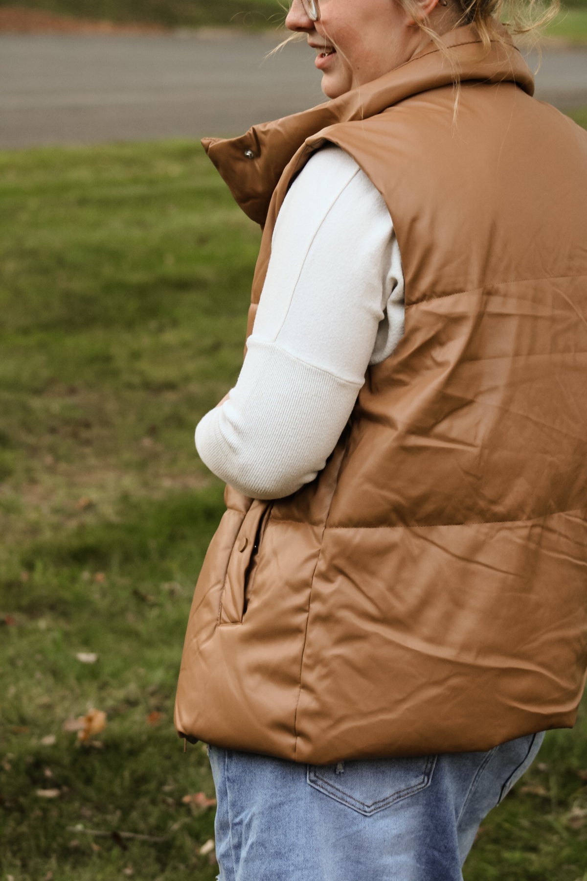 THE ALLIE-CARMEL FAUX LEATHER PUFFER VEST