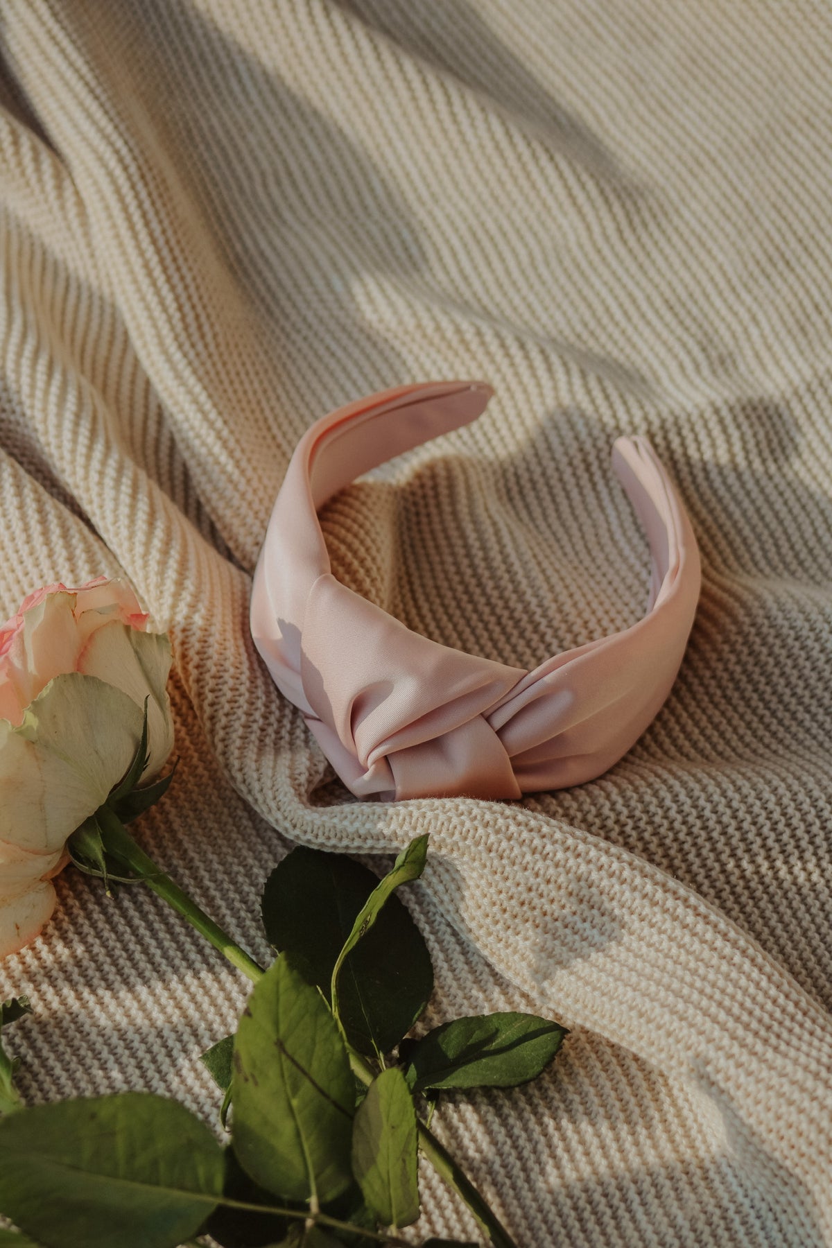 LIGHT PINK SATIN HEADBAND