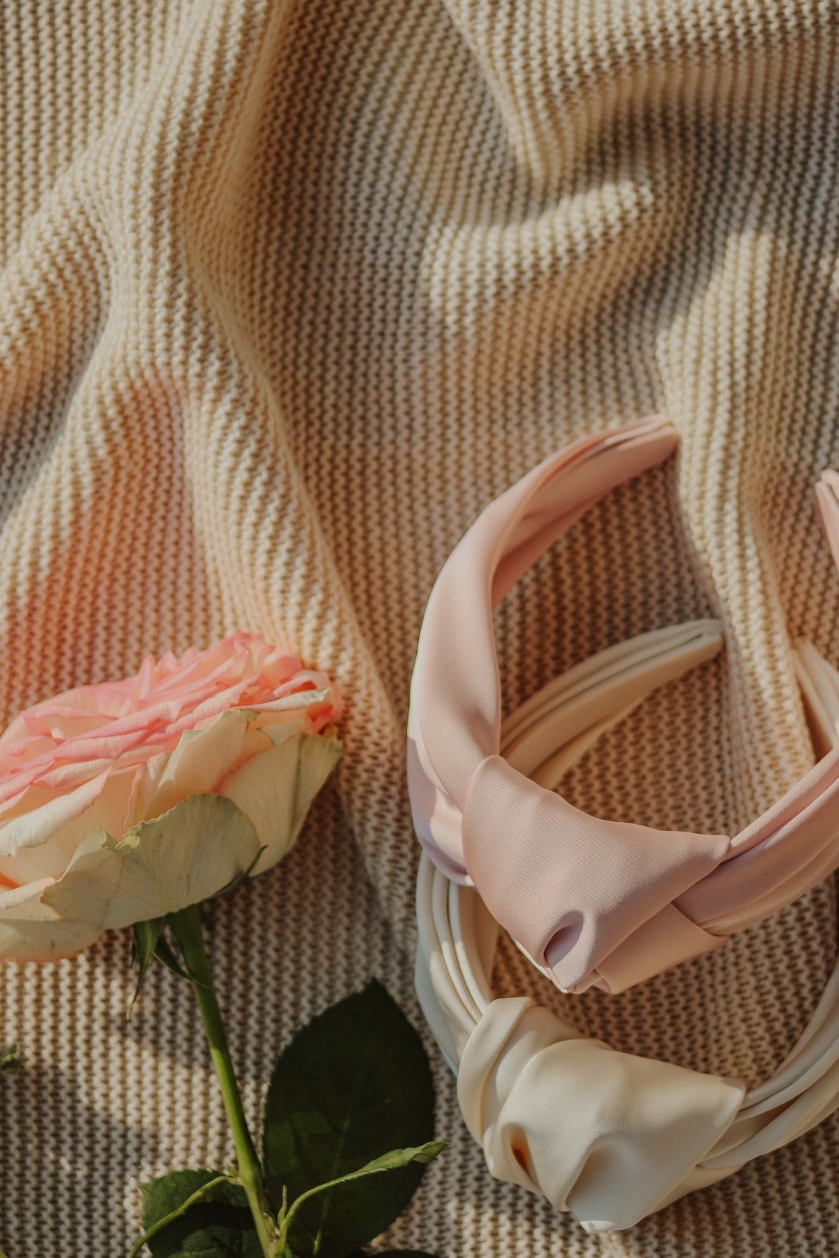 LIGHT PINK SATIN HEADBAND